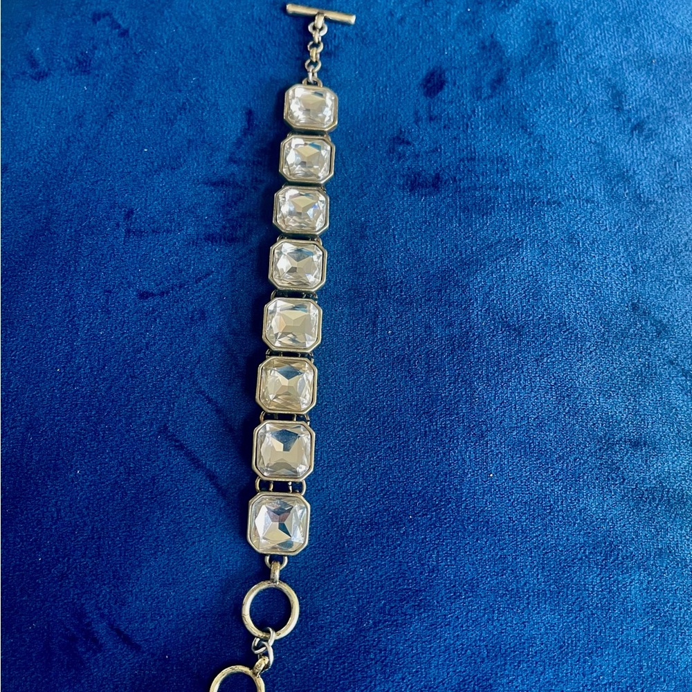 Chloe+isabel bracelet 7 1/2”L great condition